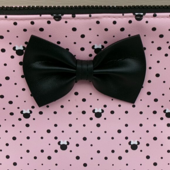 Bioworld Disney Minnie Mouse Bag - Picture 2 of 7